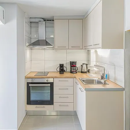 Comfy With Small Private Pool, Fiber Internet And Private Parking *