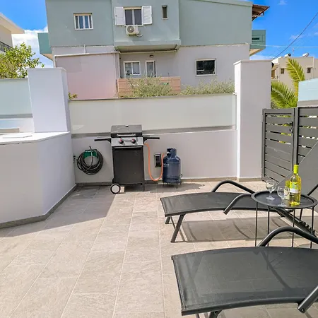 Comfy With Small Private Pool, Fiber Internet And Private Parking La Canea