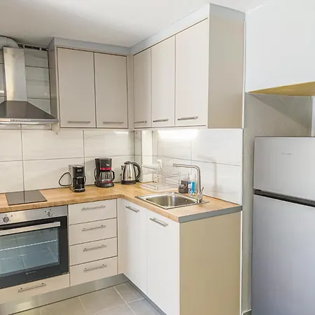 Lägenhet Comfy With Small Private Pool, Fiber Internet And Private Parking *