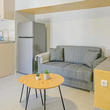 Comfy With Small Private Pool, Fiber Internet And Private Parking Lägenhet Chania (Crete)