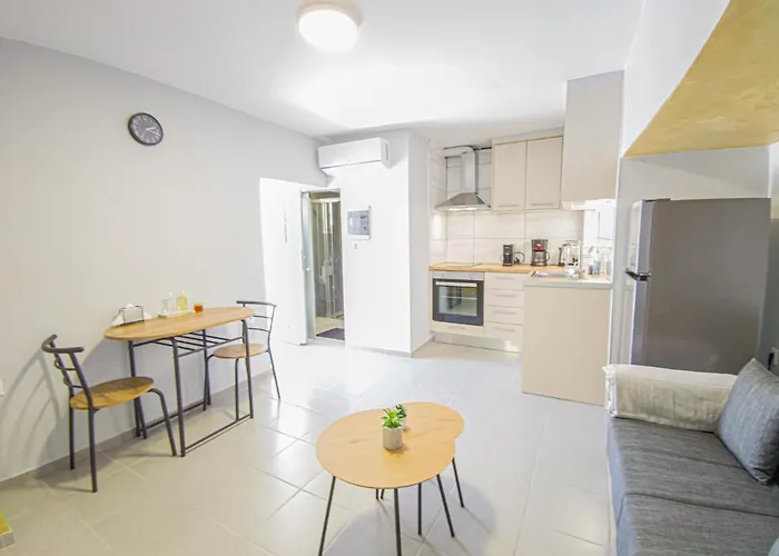 Apartment Comfy With Small Private Pool, Fiber Internet And Private Parking Chania (Crete)