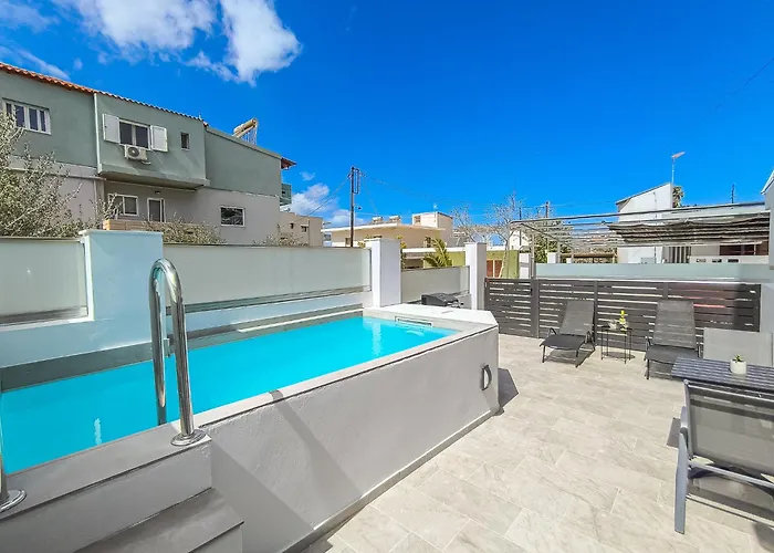 Comfy With Small Private Pool, Fiber Internet And Private Parking *