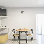 شقة Comfy With Small Private Pool, Fiber Internet And Private Parking