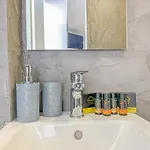 Comfy With Small Private Pool, Fiber Internet And Private Parking خانيا