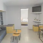 شقة Comfy With Small Private Pool, Fiber Internet And Private Parking خانيا