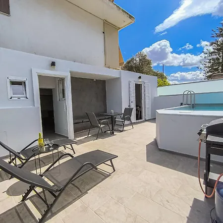 شقة Comfy With Small Private Pool, Fiber Internet And Private Parking