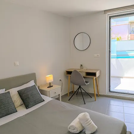 شقة Comfy With Small Private Pool, Fiber Internet And Private Parking *
