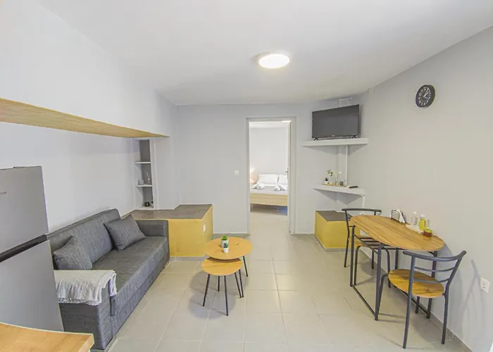 アパート Comfy With Small Private Pool, Fiber Internet And Private Parking ハニア